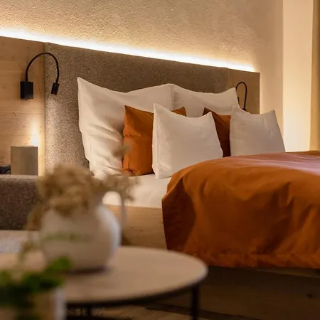 Boutique Mandarfnerhof Otel Sankt Leonhard im Pitztal