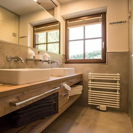 Otel Boutique Mandarfnerhof Sankt Leonhard im Pitztal