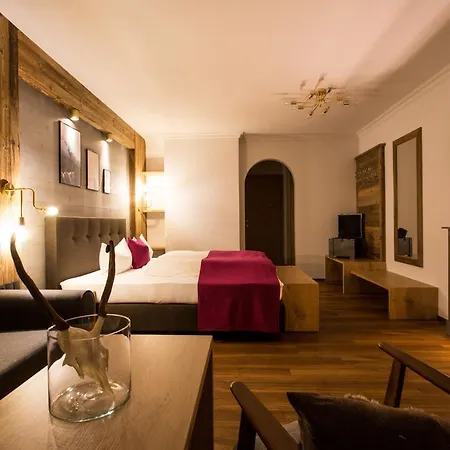Otel Boutique Mandarfnerhof Sankt Leonhard im Pitztal