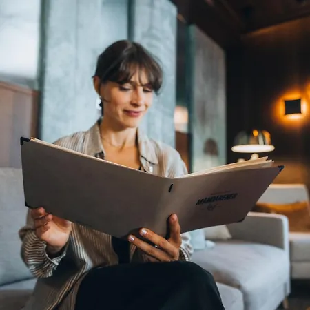 Otel Boutique Mandarfnerhof Sankt Leonhard im Pitztal
